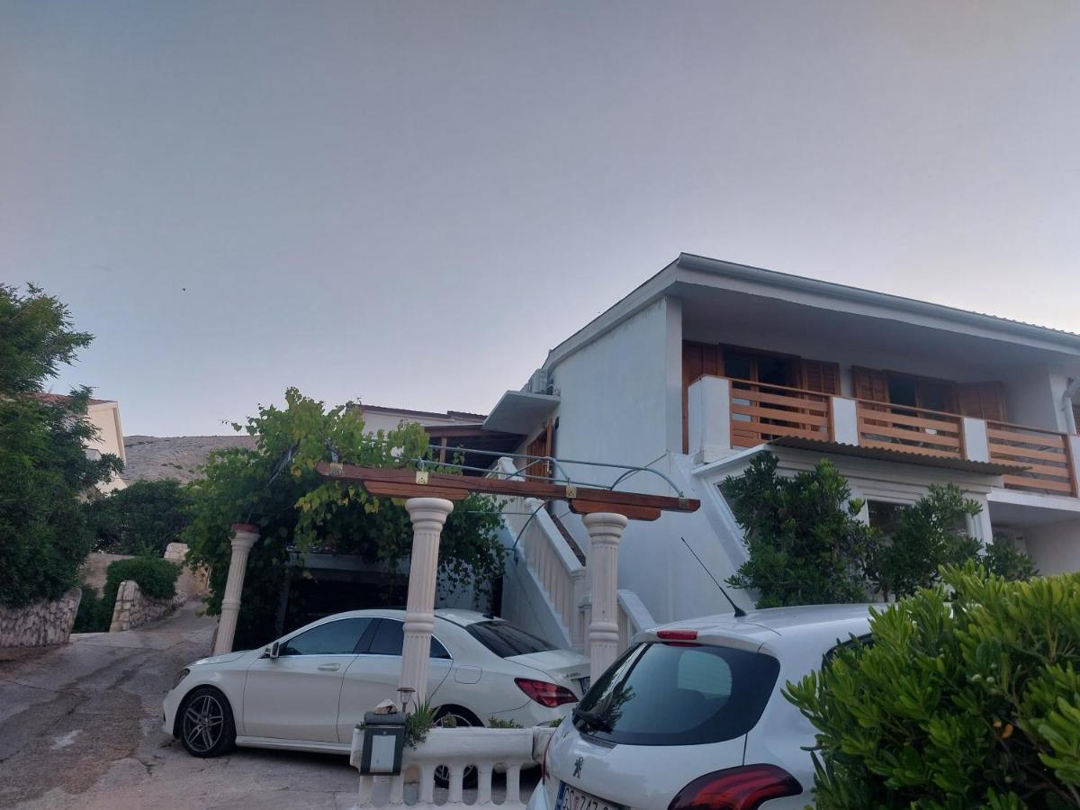 Studio Apartment Iva - 50 M From The Sea-Balcony 파그 외부 사진