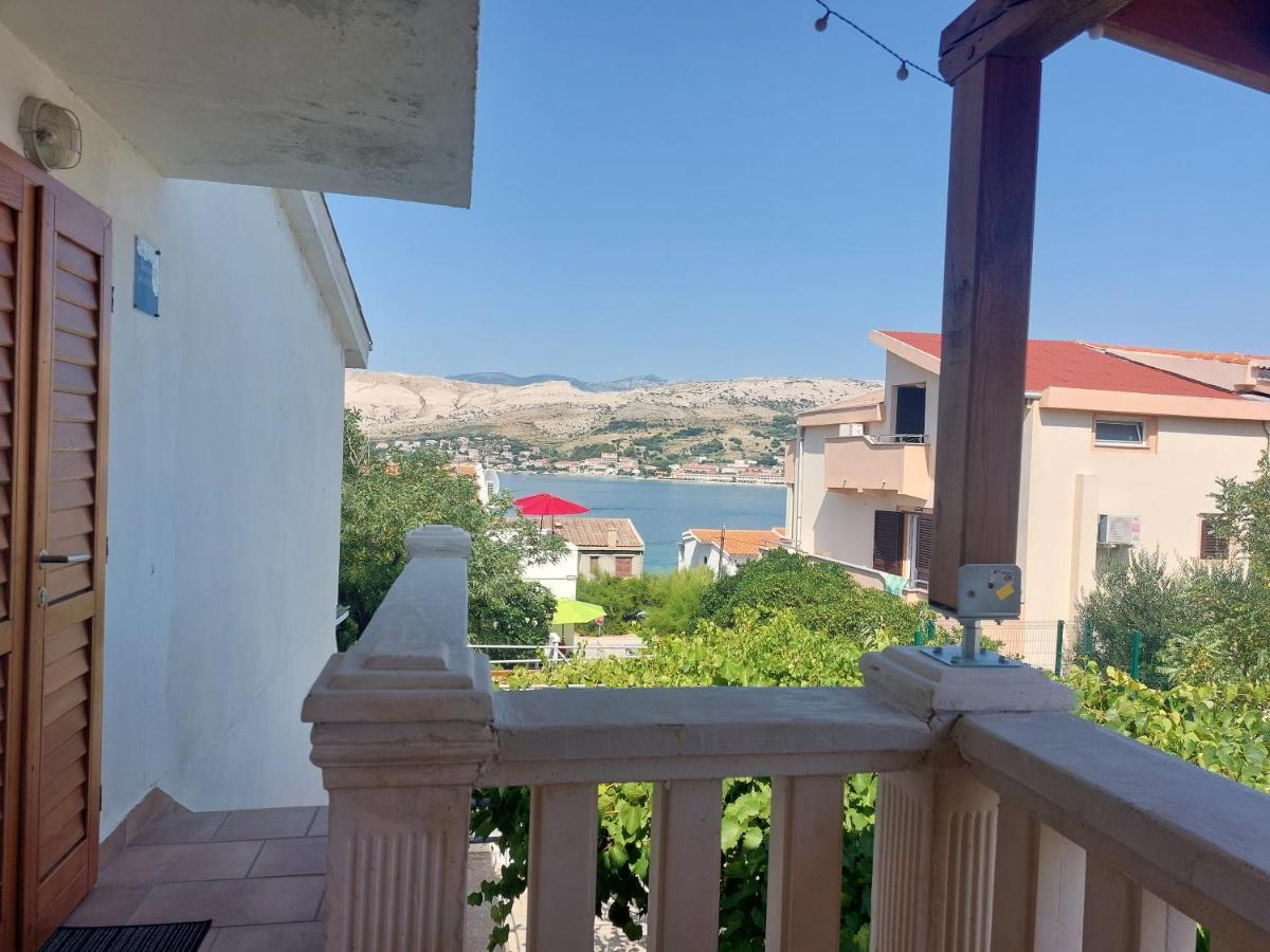 Studio Apartment Iva - 50 M From The Sea-Balcony 파그 외부 사진